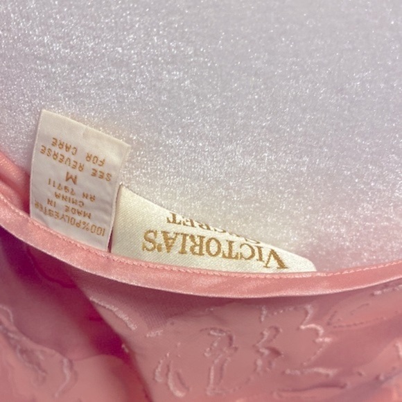 Victoria’s Secret gold label peach maxi slip - Picture 6 of 8